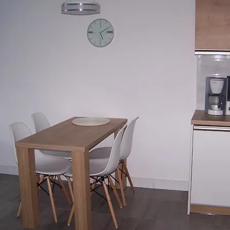 Apartament Zeglarska Apartment *